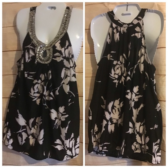 INC International Concepts Tops - 🌟🌟🌟INC black & white floral XL floral rhinestones tank top